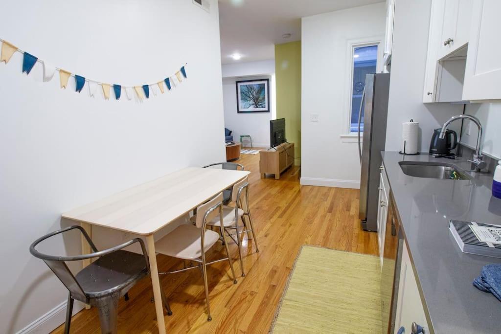 4Br 1,5Bh Sunny Apt In Roxbury Leilighet Boston Rom bilde
